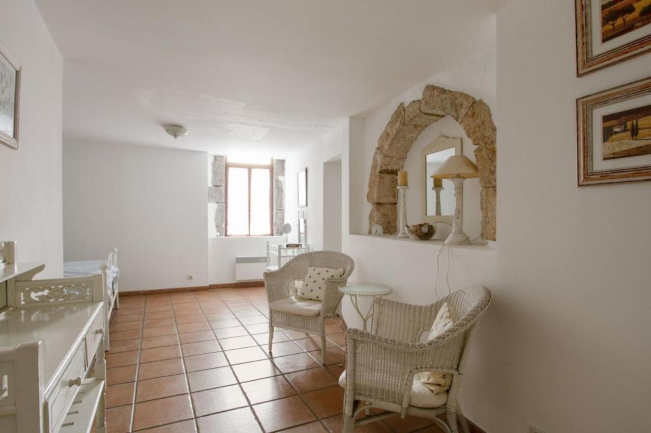 Charming And Quaint 2-Bed House In Marseillan Villa Exteriör bild