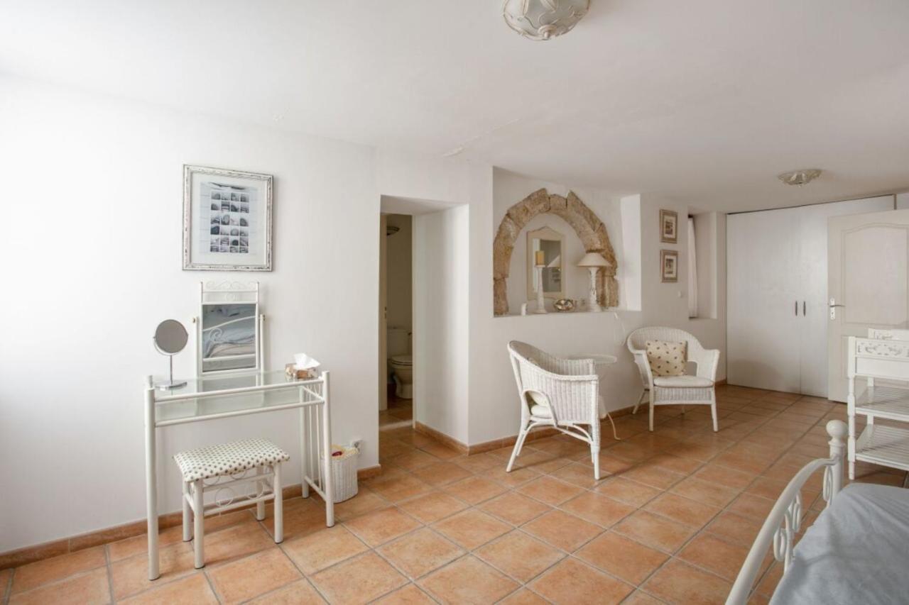 Charming And Quaint 2-Bed House In Marseillan Villa Exteriör bild