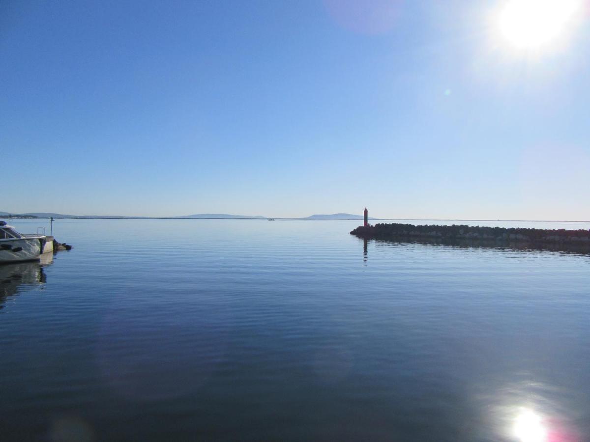 Charming And Quaint 2-Bed House In Marseillan Villa Exteriör bild