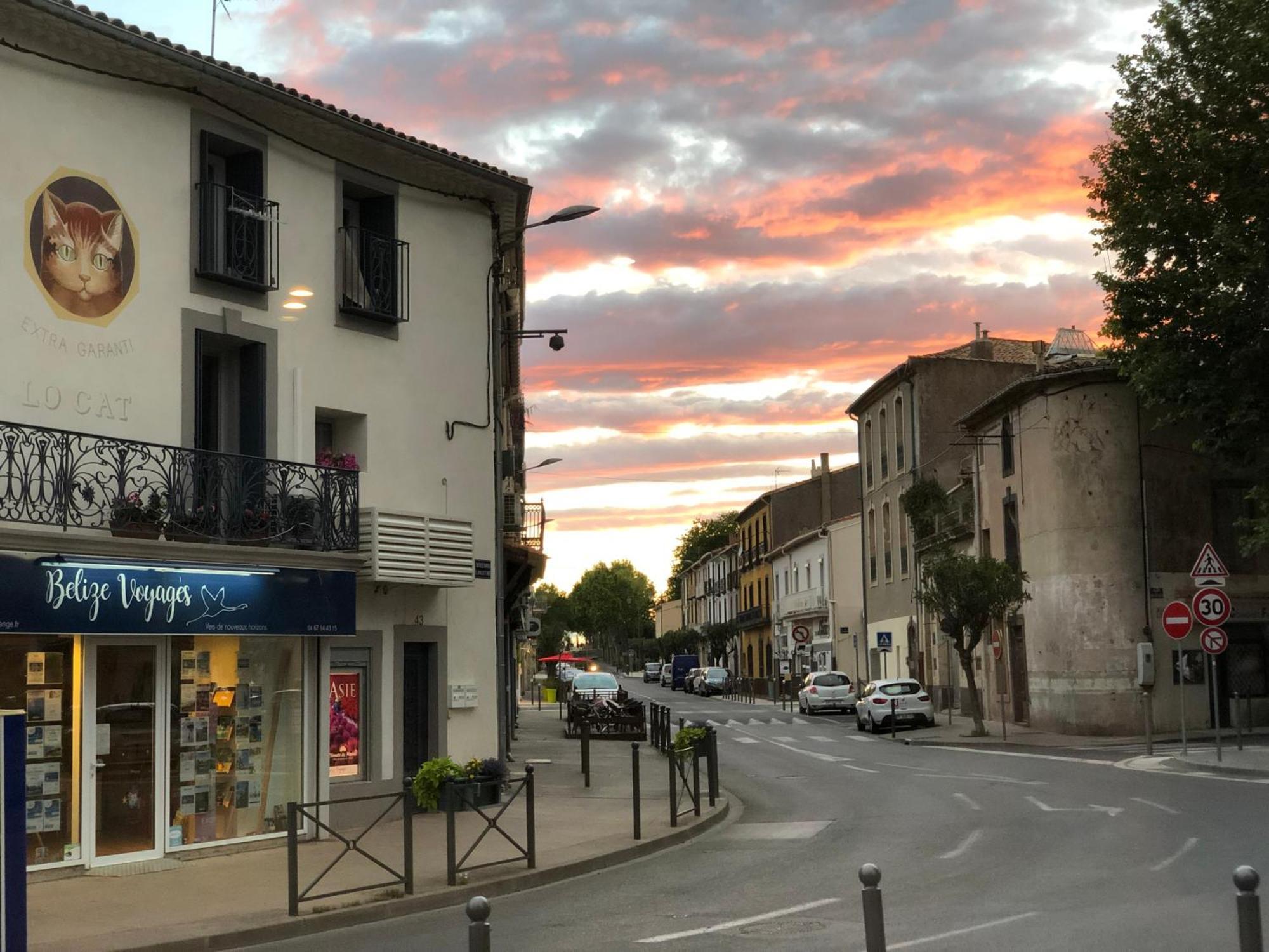 Charming And Quaint 2-Bed House In Marseillan Villa Exteriör bild
